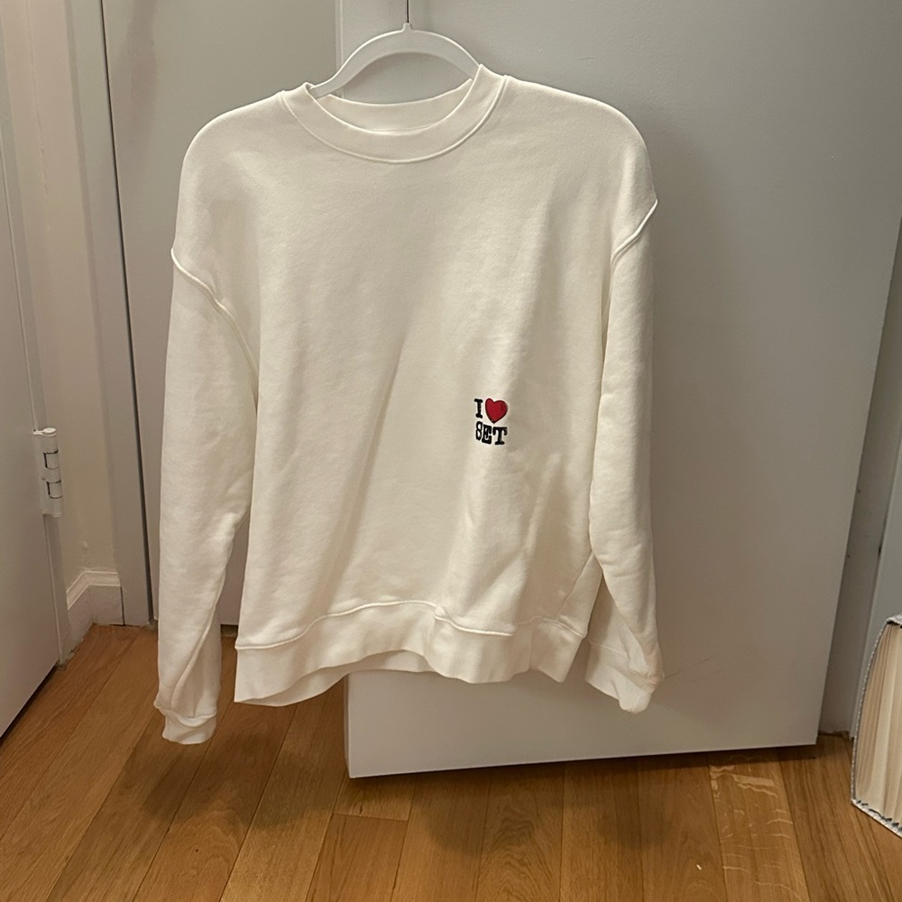 Set active limited edition New York sweatshirt, set in the city